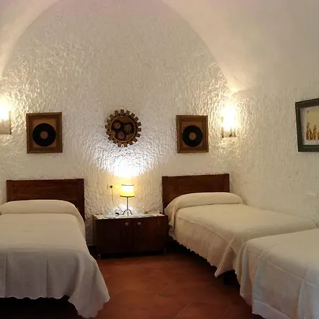 Cuevas La Cocinillas Graena