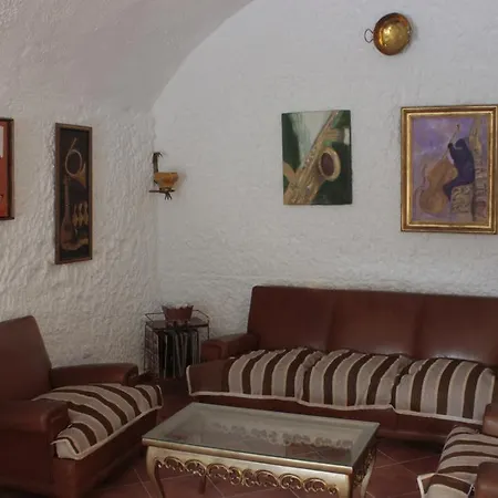 Cuevas La Cocinillas